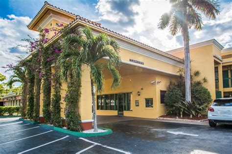 quality inn boca raton university area